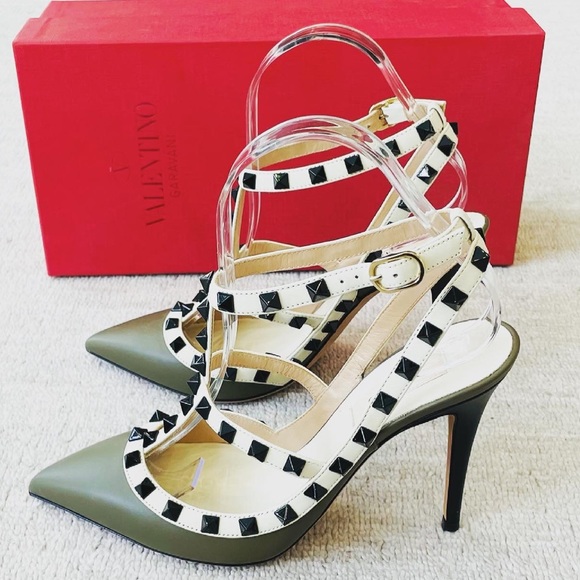 SOLD - Valentino Rockstud T Strap Pumps 100mm - Picture 4 of 6